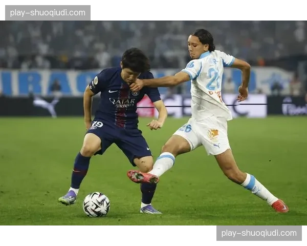 评论：面对密集防守，法甲中下游球队是否过于依赖低效传中？